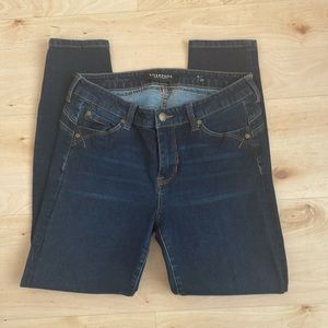 Liverpool - Straight Leg Jean’s - The Hugger Crop